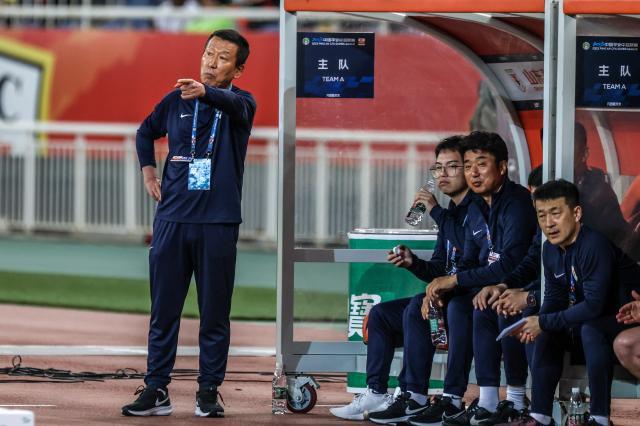 旺财28登录-久违的空翻庆祝！小摩托找回昔日状态 泰山升至第5