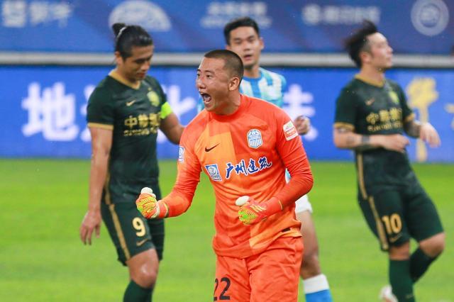 旺财28网页-【中超】张稀哲爆射张玉宁两失点球 国安1比0广州城