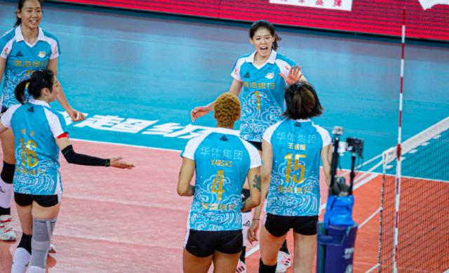 旺财28下载-天津女排首秀逆转取胜 李盈莹瓦尔加斯合砍50分